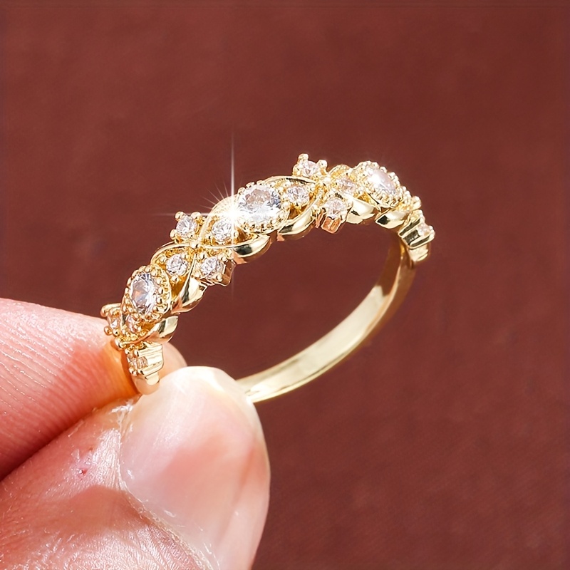 Floral Geometric Women's Ring with Oval Cut Stone & Multicolor Zirconia